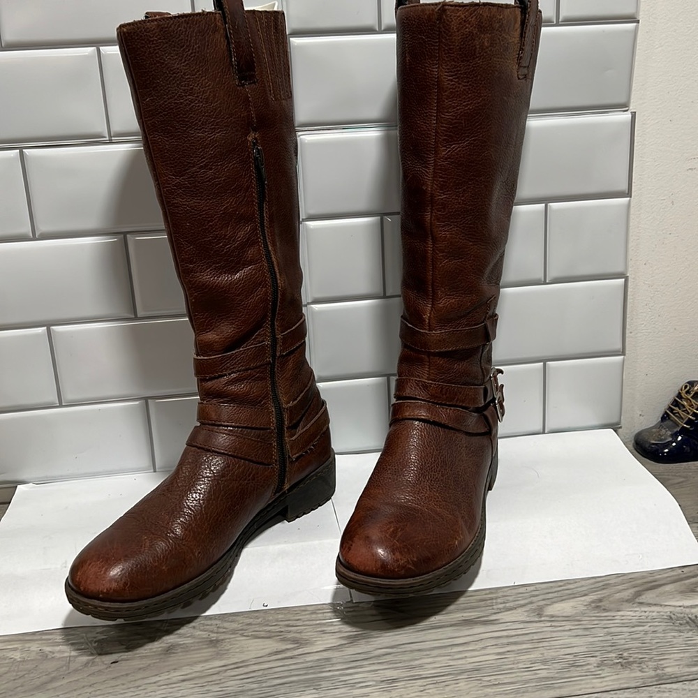 BOC Whiskey Tan Riding Boots Lug Sole size 7.5